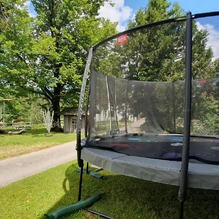 Am Bio-bauernhof Herdengl ルンツ・アム・ゼー